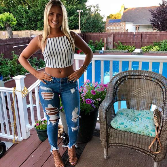 Meet your Posher, Ashley - Picture 1 of 1